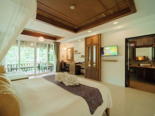 BAN SAINAI RESORT- SHA EXTRA PLUS AONANG'S GREEN RESORT