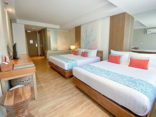 Bandara Beach Resort, Phuket