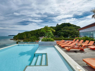 Bandara Phuket Beach Resort