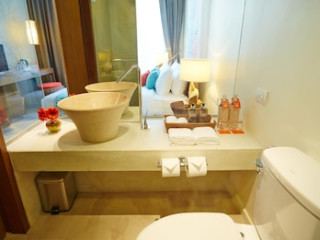 Bandara Phuket Beach Resort