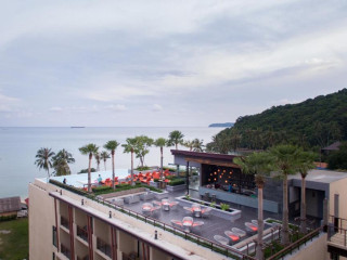 Bandara Phuket Beach Resort
