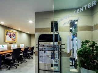 BANGKOK PALACE (SHA)