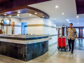 BANGKOK PALACE (SHA)