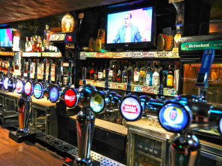 Delmon International Hotel si Formula 1 Grand Prix Ticket