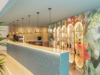 RH Victoria & Spa