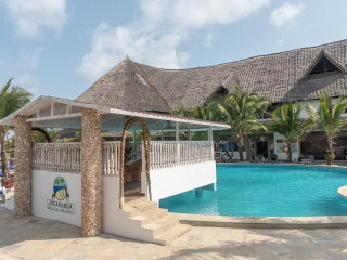 Jacaranda Beach Resort and Safari Tsavo Explorer RO