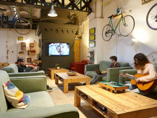 Barcelona Bed&Bike - Hostel