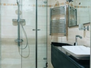 BAYIL BREEZE HOTEL & RESTAURANT