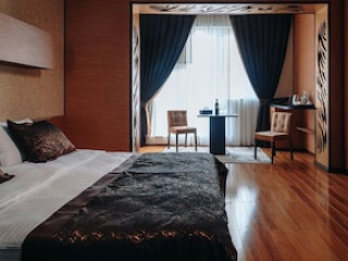 BAYIL BREEZE HOTEL & RESTAURANT