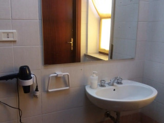 B&B CENTRAL CITY