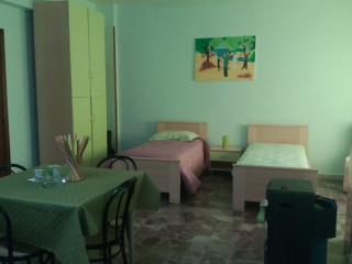 B&B CENTRAL CITY