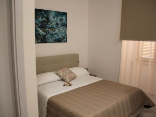 B&B DELIGHT