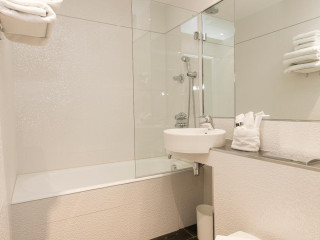 B&B HOME Paris Nord 18eme