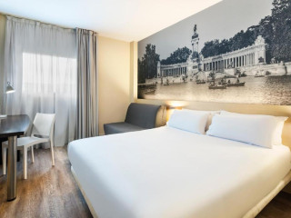 B&B HOTEL Madrid Aeropuerto T1 T2 T3
