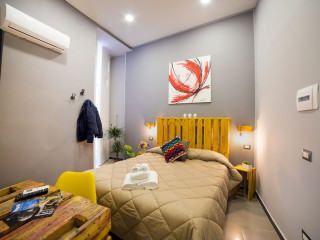 B&B LE 4 STAGIONI DANTE'S SUITES
