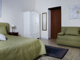 B&B ROCHEL