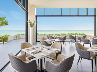 Beach Bay Hotel Mirfa