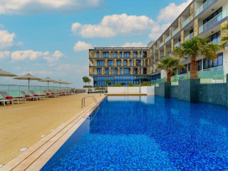 BEACH BAY HOTEL MIRFA EDGE BY ROTANA