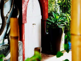 Beach Boys Boutique Resort - Caters To Gay Men