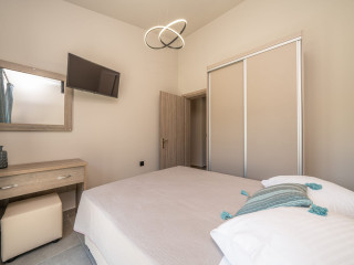 Beachfront Villa Fteri