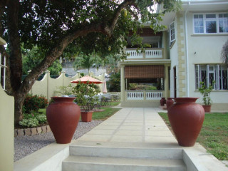 Bel Air Hotel