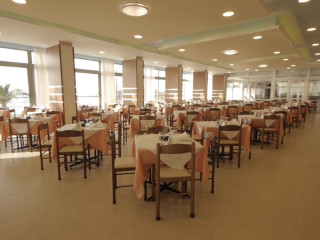 Belair Beach Hotel