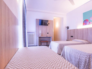 BELL AIRE HOTEL
