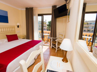 Bell Port Hotel