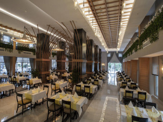 Riltz Carlton Abu Dhabi Grand Canal