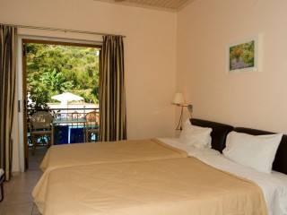 Bella Vista Hotel & Apartments