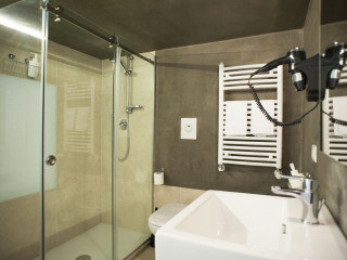 BELLEDONNE SUITE & GALLERY