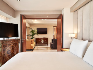 Bellevue On The Beach Suites