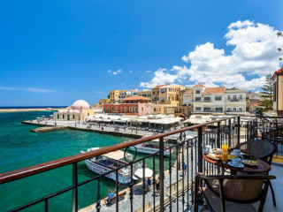 Belmondo Hotel & Suites