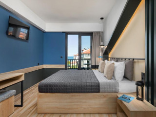 Bemyguest Comfort Pidna Hotel