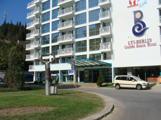 Berlin Golden Beach