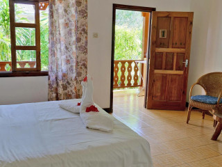 BERNIQUE GUEST HOUSE