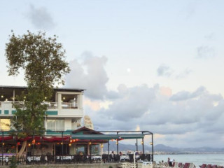 BEST BEACH HOTEL