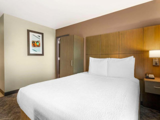 Best Western Brooklyn-Coney Island Inn