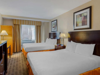 Best Western Plus Brooklyn Bay Hotel