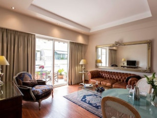 BEST WESTERN PLUS EMBASSY