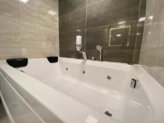 BEST WESTERN PLUS Khan Hotel