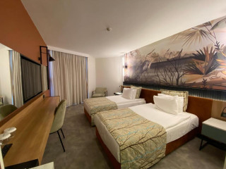 BEST WESTERN PLUS Khan Hotel