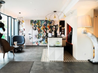 BEST WESTERN PLUS OPERA BATIGNOLLES