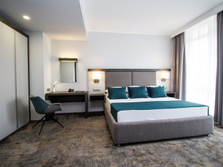 BEST WESTERN PLUS PREMIUM INN