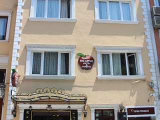 Big Apple Hotel