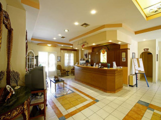 Bintzan Inn