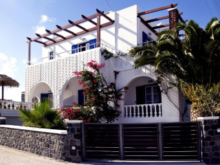 Black Sandy Beach Hotel