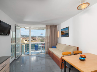 Blau Apts
