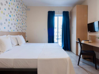 BluBay Apartments by ST Hotels