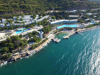 Blue Dreams Resort & Spa